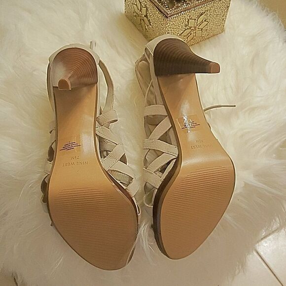 IVORY SUEDE STRAPPY SANDALS - Picture 5 of 6